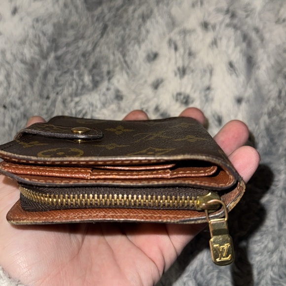 Men’s or Women’s Louis Vuitton Compact Zippe Wallet Monogram Canvas! Preloved - Picture 11 of 13